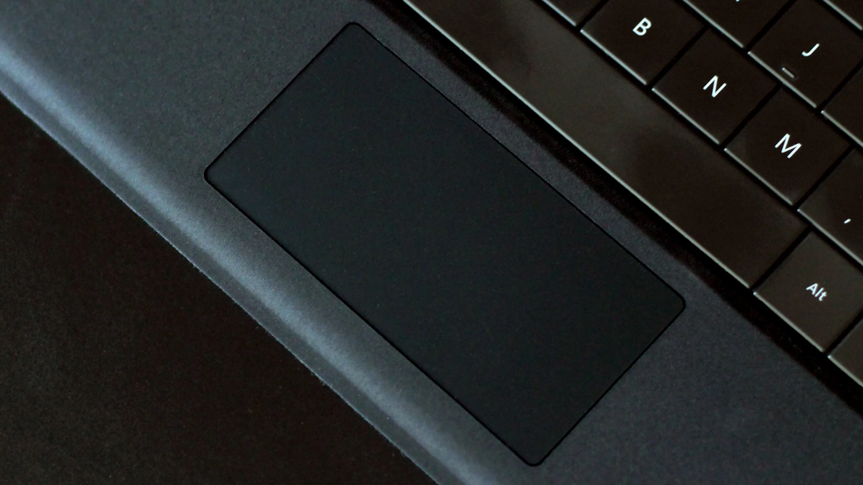 The Surface's trackpad doesn't hold a candle to the MacBook's, but it's still an improvement over older Surfaces (and many other Windows mobile devices) (Photo: Will Shanklin/Gizmag.com)