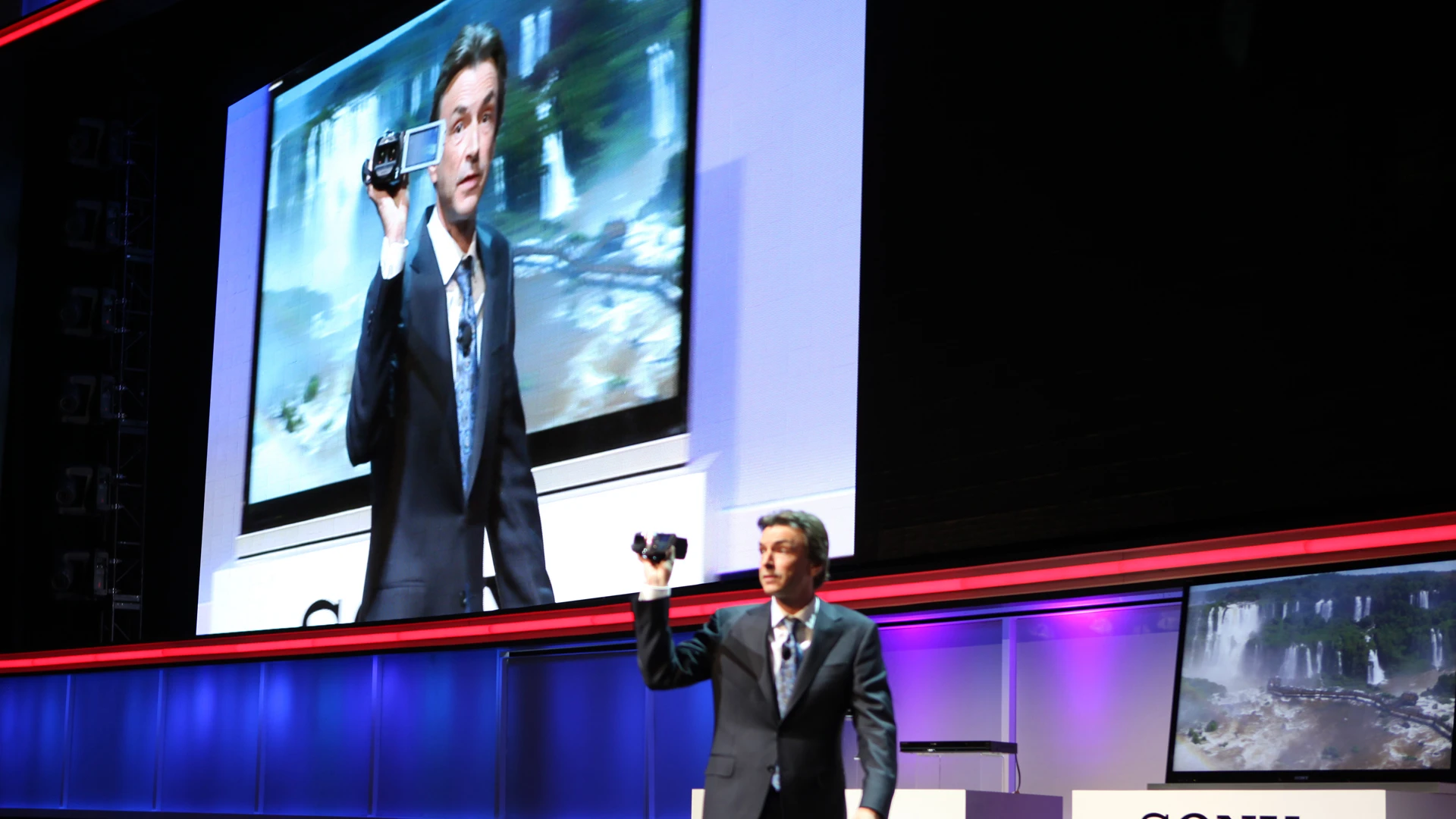 Sony's Phil Molyneux demonstrated the HDR-TD10 3D HD Handycam at CES 2011