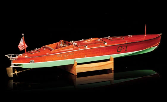 1929 "Miss Columbia" Gold Cup RC Boat Magnificent repro of the original 1929 "Miss Columbia" Gold Cup racer. Custom built by craftsman Jack Kipfer and fitted with radio control system. Expected to bring US$15,000-18,000