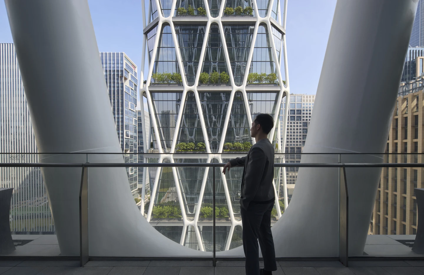 Stiff in wind, soft in quakes: The world's best new skyscraper