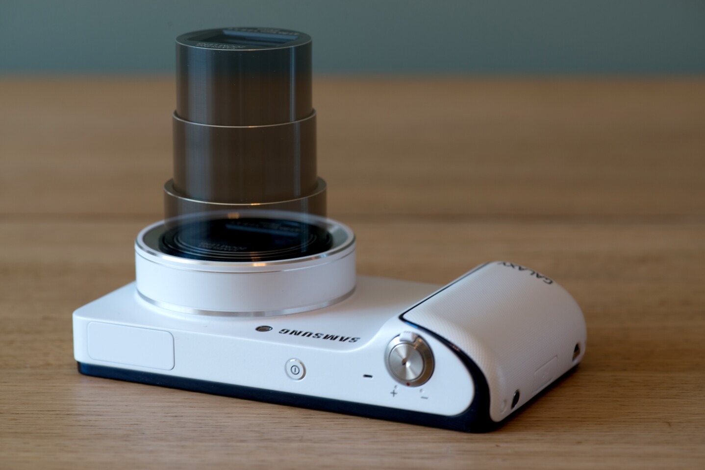The optical zoom lens on the Samsung Galaxy Camera is a fantastic addition for mobile photography fans
