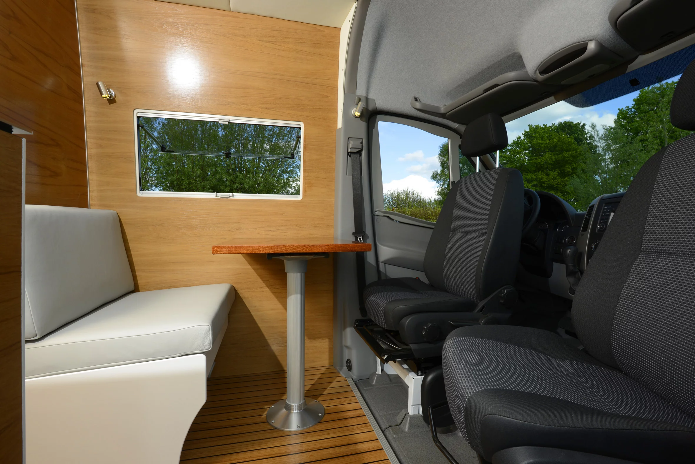 From driving to relaxing in the Tonke VAN