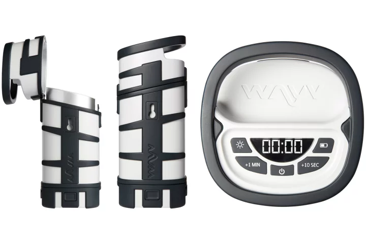 Between 100 ml (3.4 fl oz) and 500 ml (16.9 fl oz) of food or drink can be contained in the Wayv Adventurer for heating