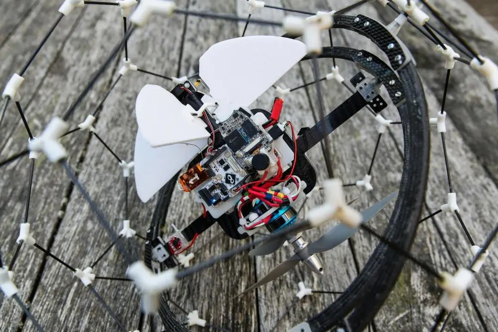 The Gimball's body encased by a protective double carbon-fiber ring
