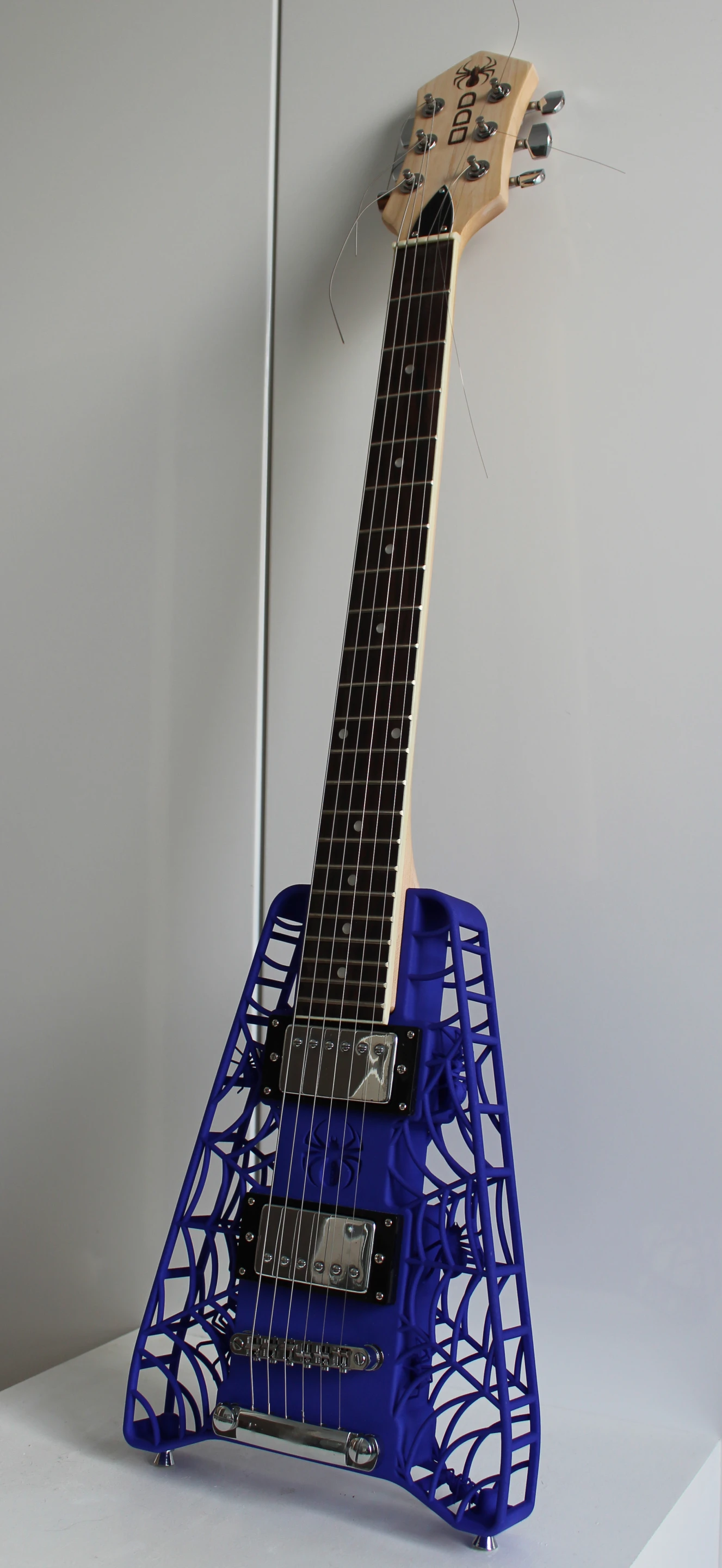 Olaf Diegel describes the tone offered by the 3D-printed plastic (or plastic/aluminum) instruments as not being quite as bright as guitars with bodies fashioned from wood but the forthcoming production models should take care of that