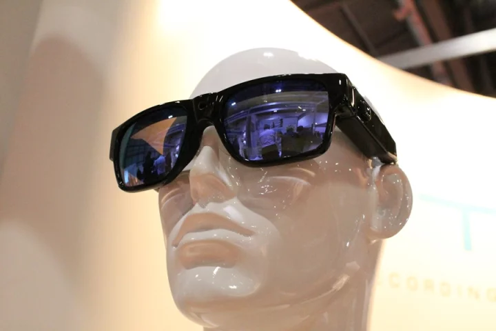 British tech company Lyte is releasing a new line of eyewear that can record HD video (Photo: Stu Robarts/Gizmag.com)