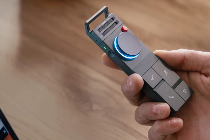 The HiDock P1 is for folks who want a versatile AI recorder that plays nice with their favorite Bluetooth earbuds