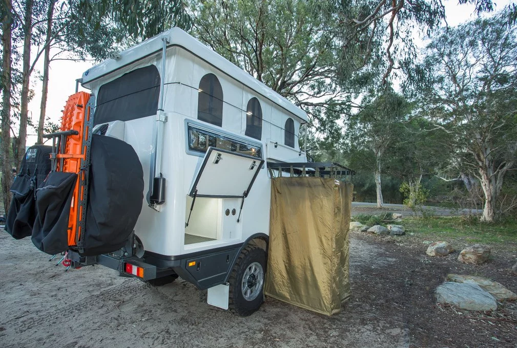 Both the XPR440 and G-Pro include outdoor showers