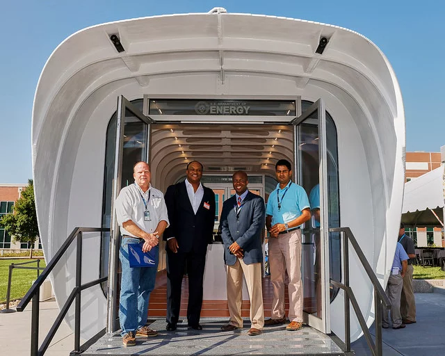 The AMIE demonstration, displayed at DOE’s Office of Energy Efficiency and Renewable Energy Industry Day event, is a model for energy-efficient systems that link buildings, vehicles and the grid