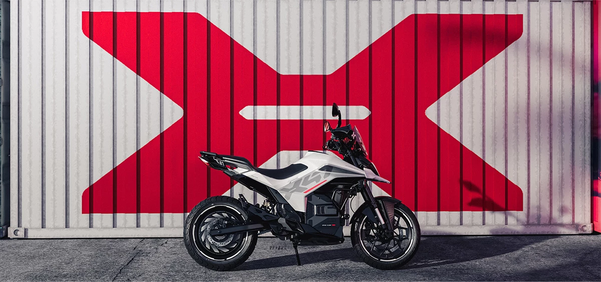 The X-47 is certainly a looker – and with its upright riding triangle and long range, it's sensible too