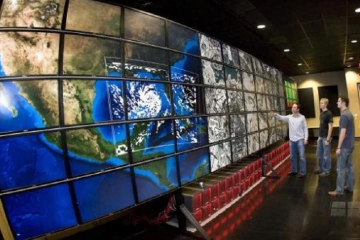 Stallion is fully loaded with 75 Dell 30-inch LCDs