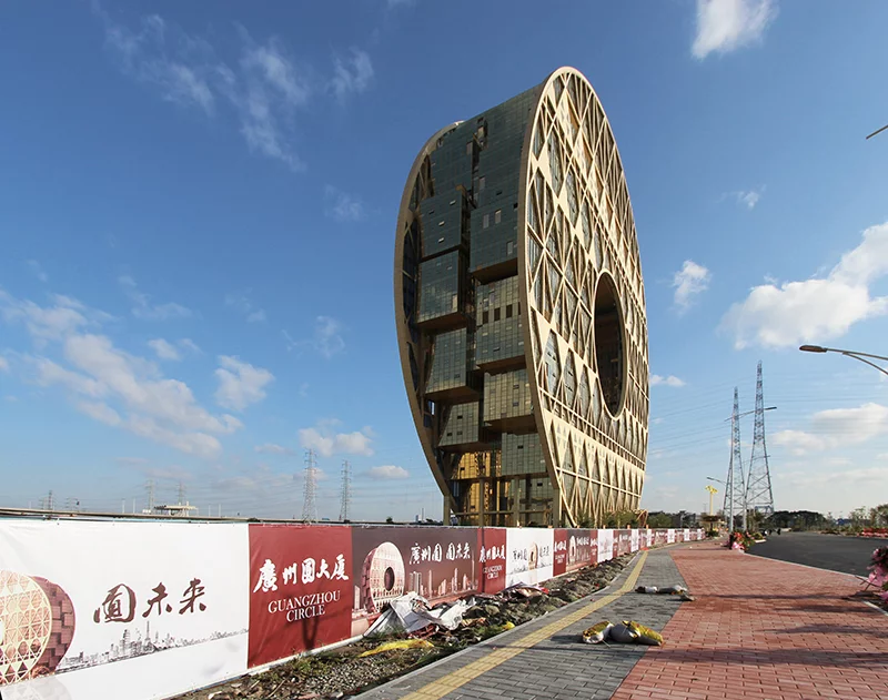 The building currently serves as home to the Guangdong Plastic Exchange, and also hosts several exclusive office units, and a hotel (Photo: Joseph di Pasquale architect)