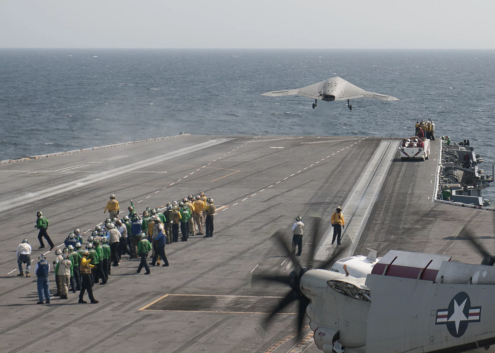 UCAS-D taking off of a carrier during July 2013 trials (Photo: US Navy)