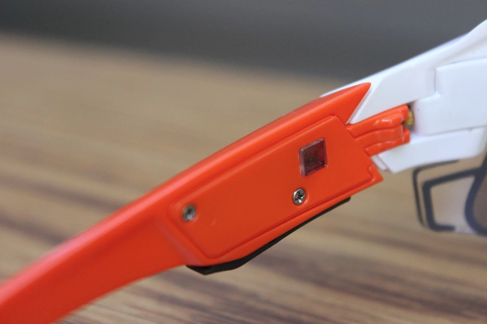 The Uvex Variotronic's light sensor