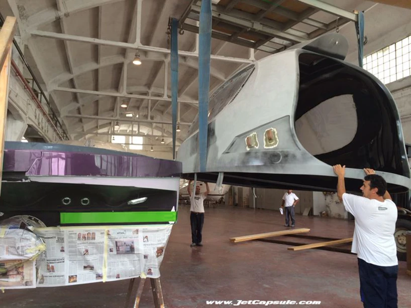 The hull has been slightly modified from the original Jet Capsule version to provide further stability for high-speed maneuvering