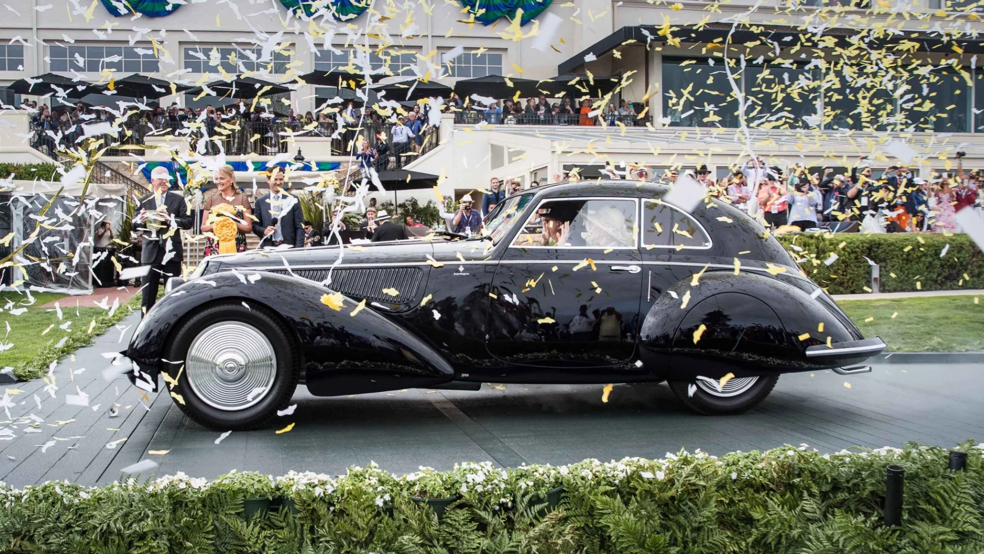 The Best In Show Award at the 2018 Pebble Beach Concours d’Elegance was won by this 1937 Alfa Romeo 8C 2900B Touring Berlinetta owned by David and Ginny Sydorick.