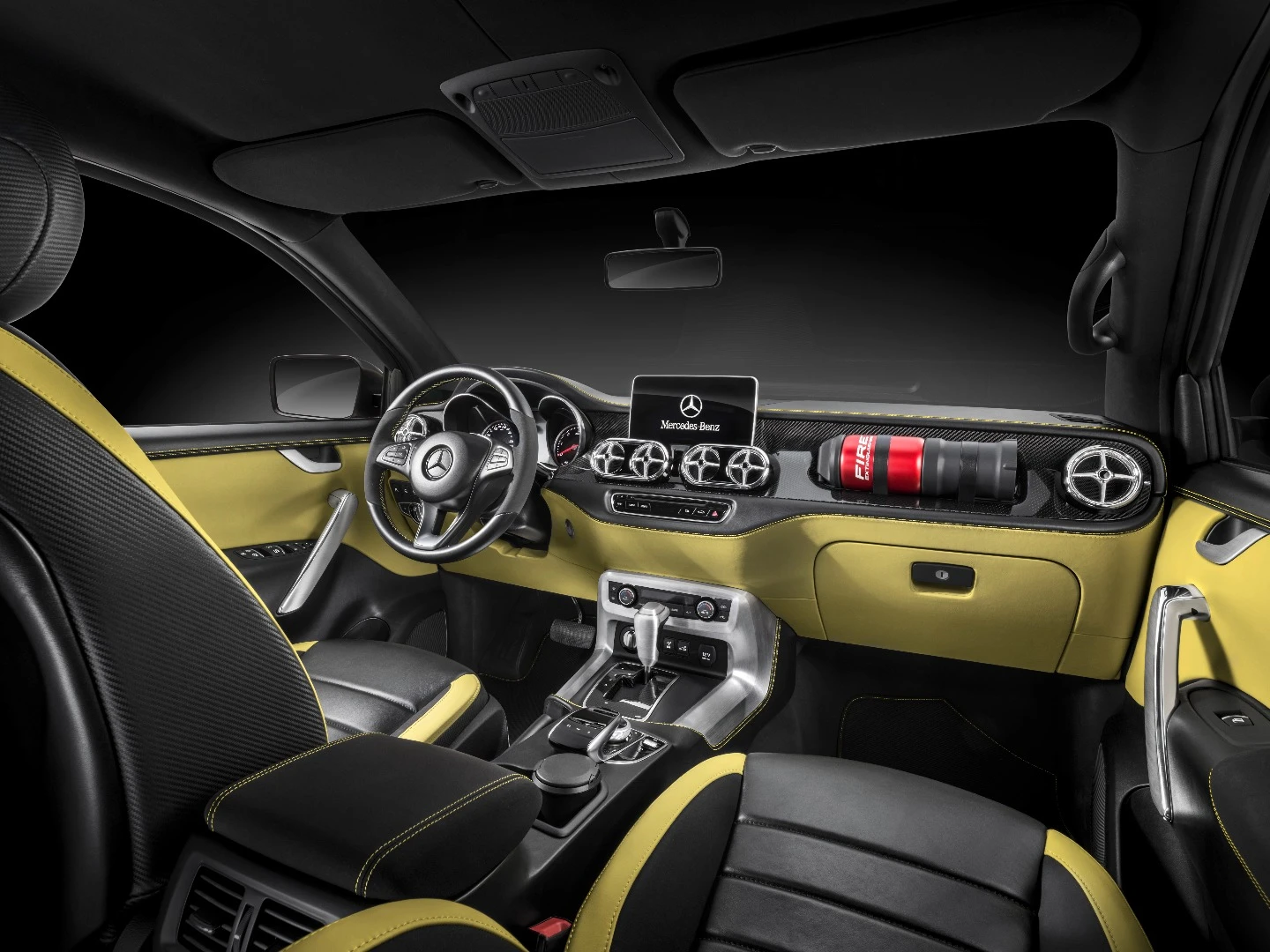 Two-tone trim is the name of the game in the Mercedes X-Class