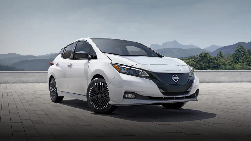 Nissan Leaf to be Transformed into a 373-Mile Crossover by 2026 ?url=http%3A%2F%2Fnewatlas Brightspot.s3.amazonaws.com%2F37%2Fd9%2Fca683ed947e086bdb1bac81a6b0b%2Fthe Current Gen Nissan Leaf Has More Character Than The Upcoming Model