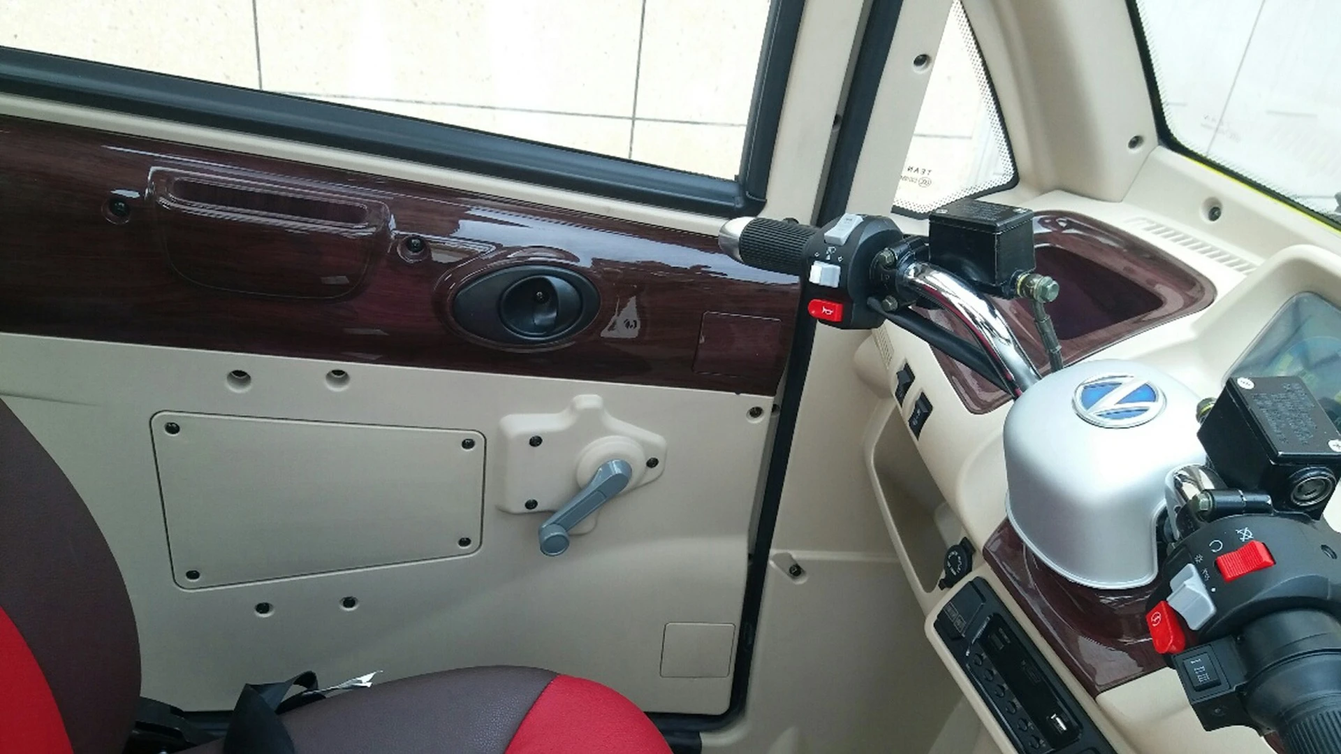 ZEV T3-1 Micro: windows can be wound down