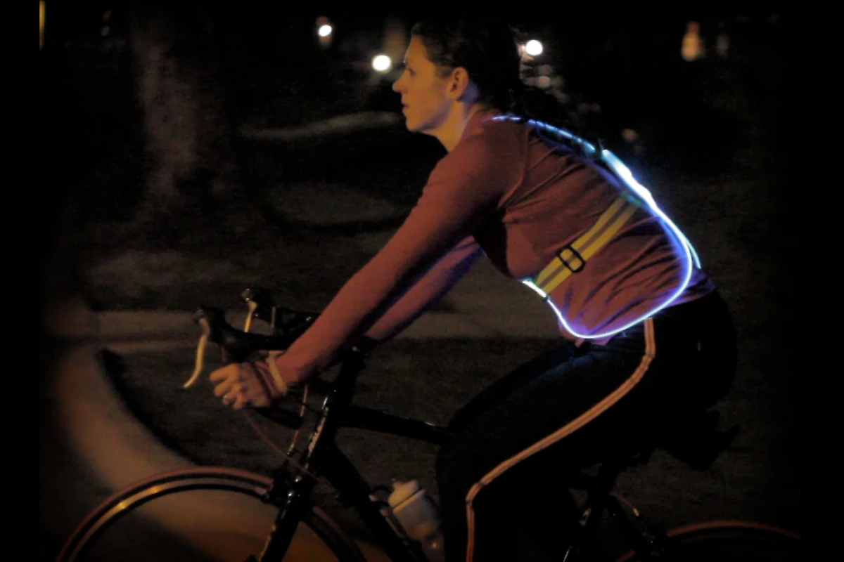 Noxgear has raised funds on KickStarter to launch its Touch and Tracer360 vests for nocturnal outdoor sports training
