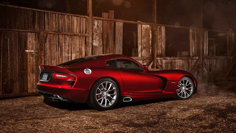 The Viper was always a striking vision but the latest 2013 SRT Viper is almost pretty