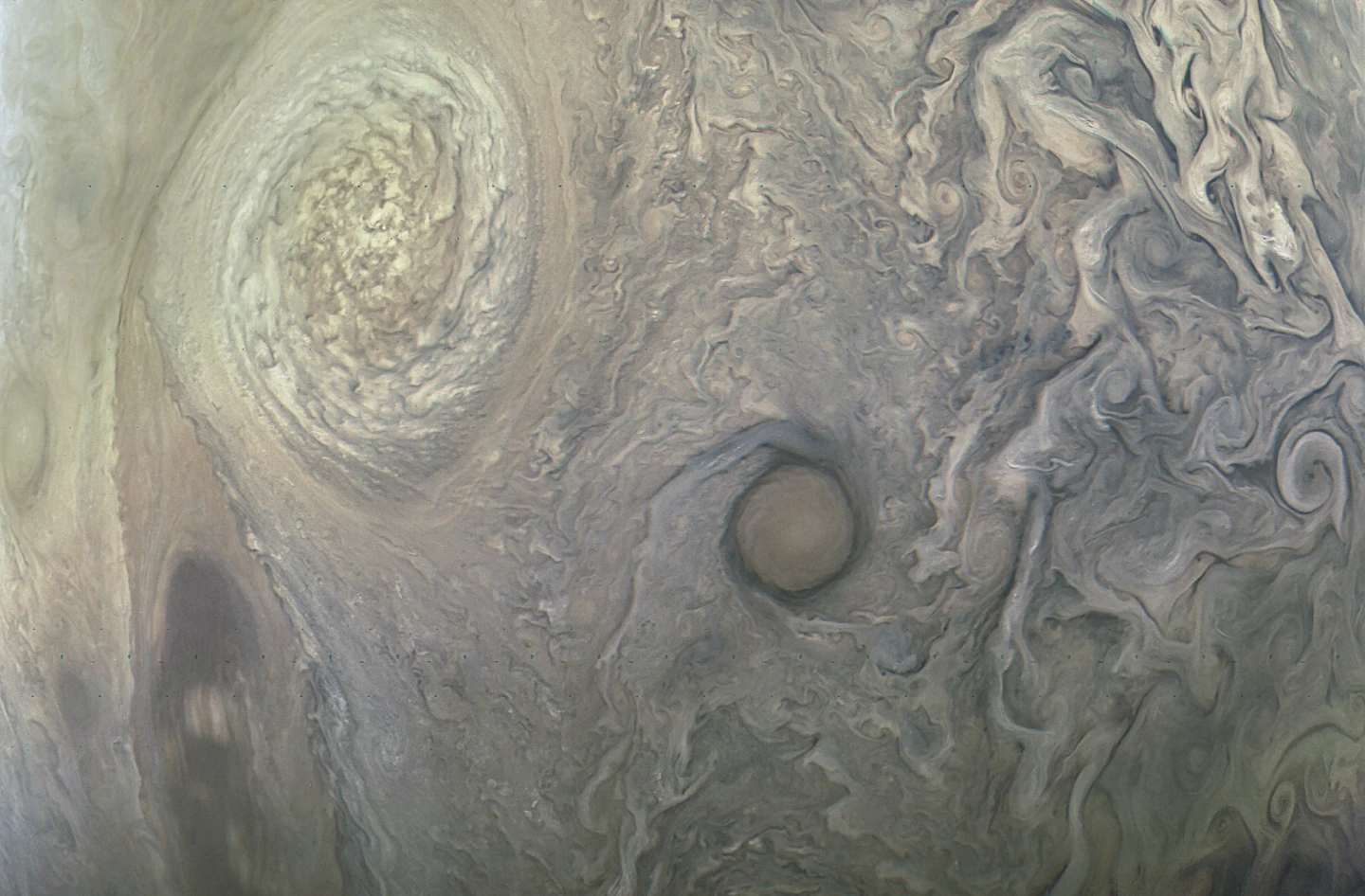 Cloud patterns around the Great Red Spot