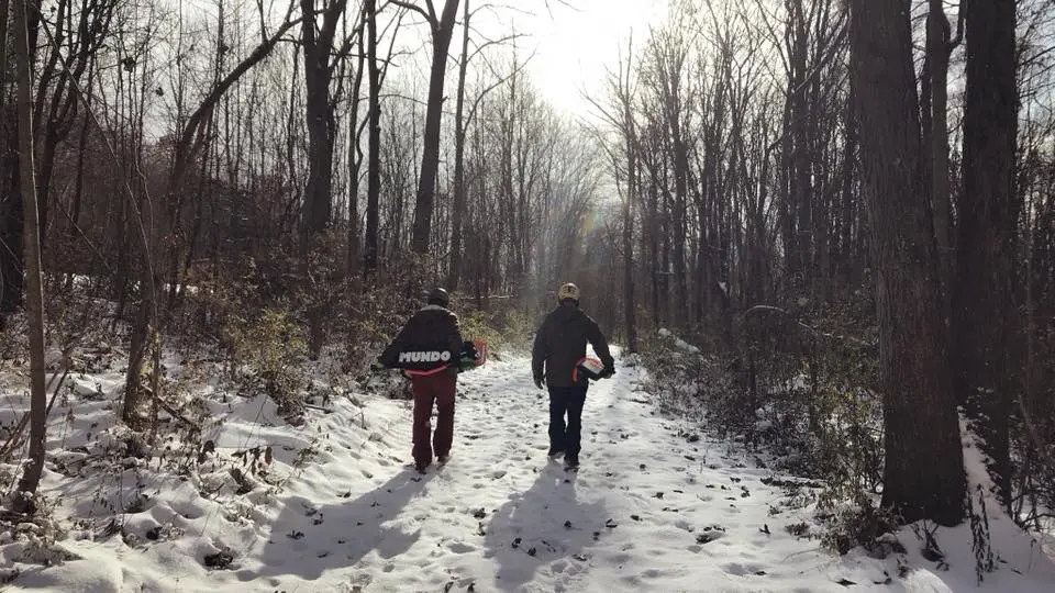 At just 5 lb (2.3 kg), the binding-free Mundo Trailboard weighs around half of a typical snowboard with bindings