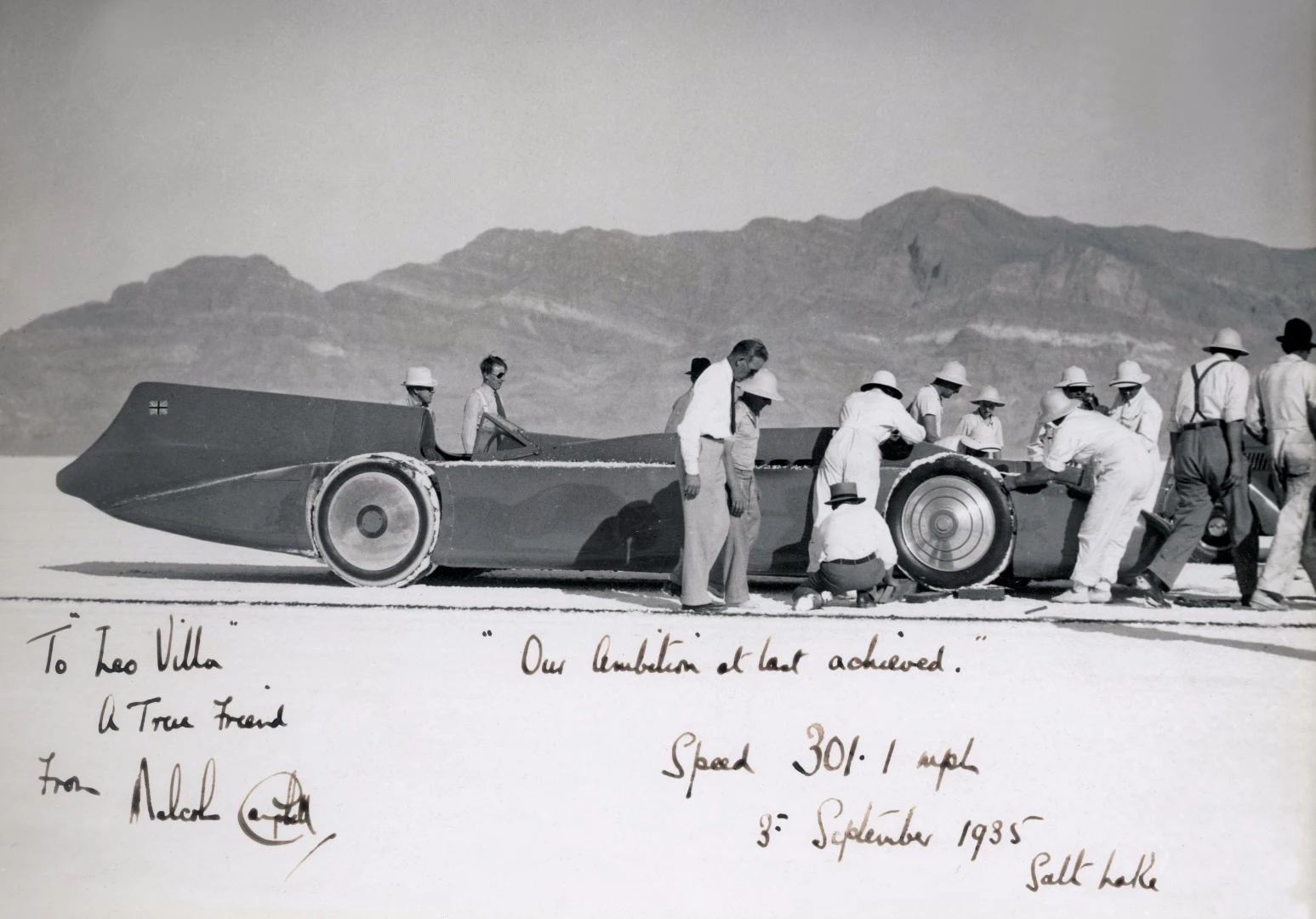 Campbell eventually did manage to hit 300 mph in 1935