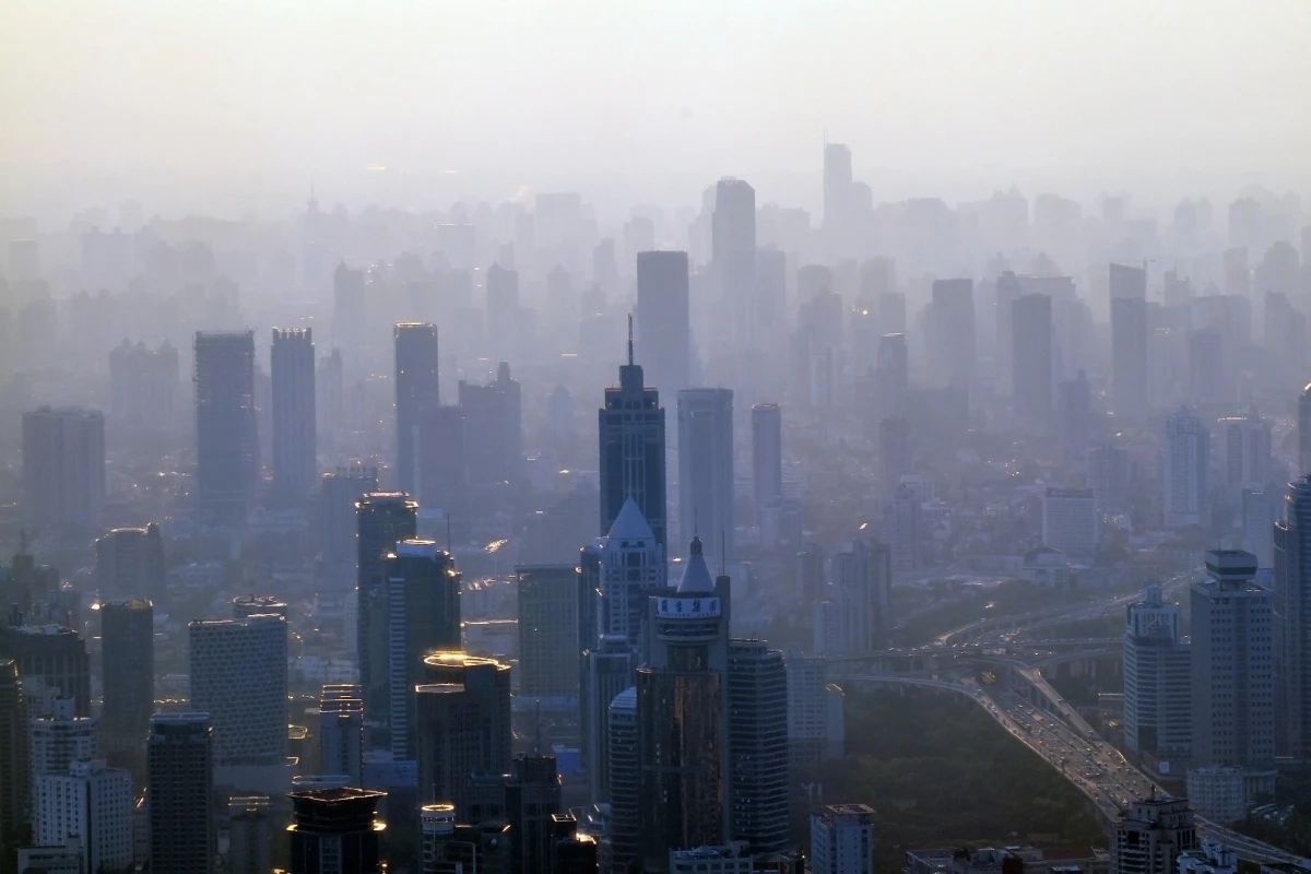 Each year, 570,000 children under five die from respiratory infections caused by indoor and outdoor pollution, according to WHO