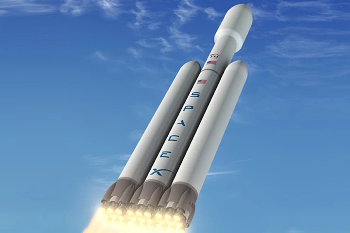 The Falcon Heavy rocket is planned to launch in late 2013 or 2014 (Image SpaceX)