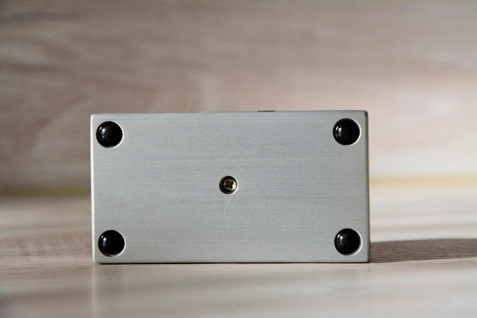 The bottom of the Miyo has rubber feet to help the device stay put