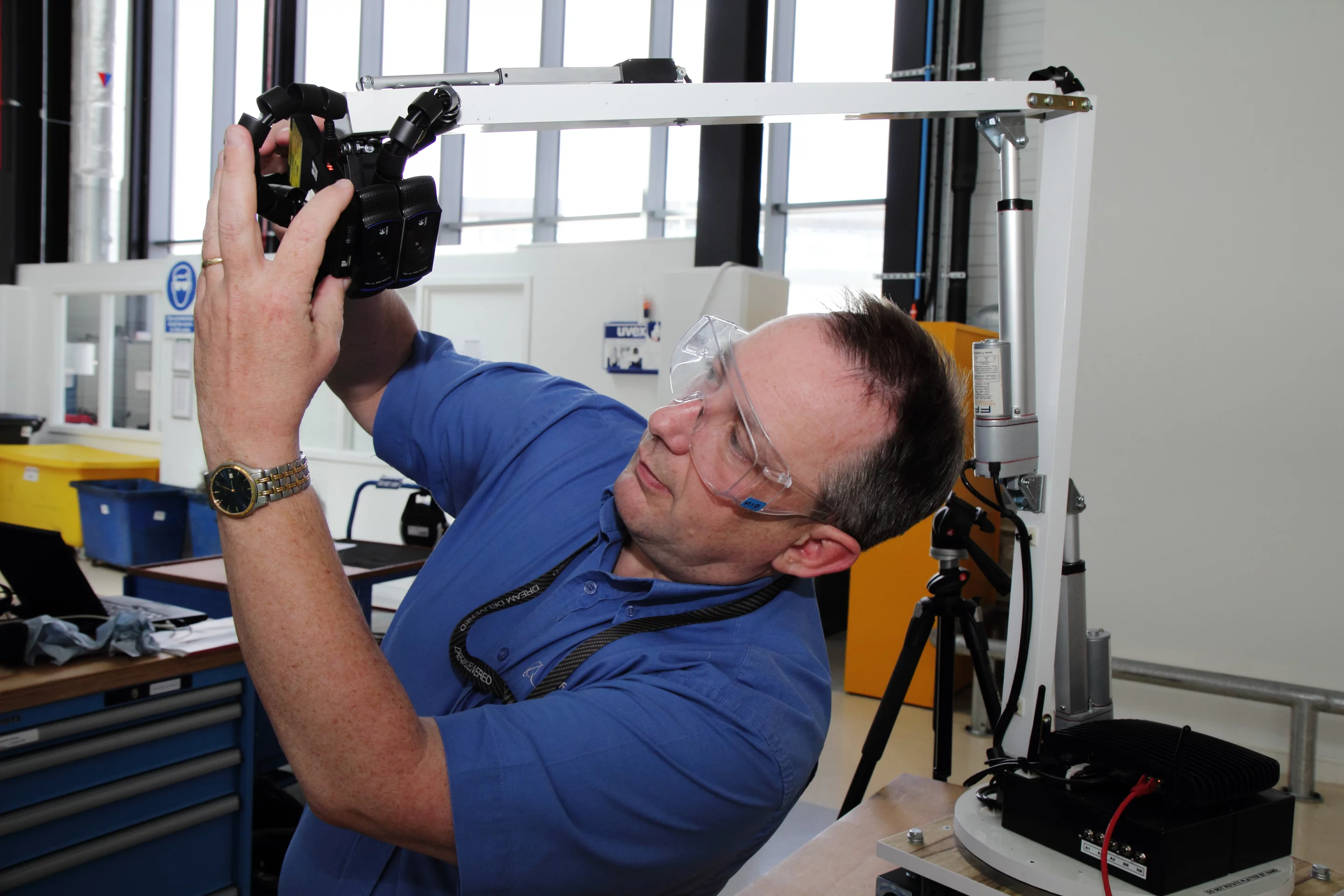 Dr Rab Scott of the University of Sheffield Advanced Manufacturing Research Centre sets up the IBM MRO mobile projection system (Photo: IBM)