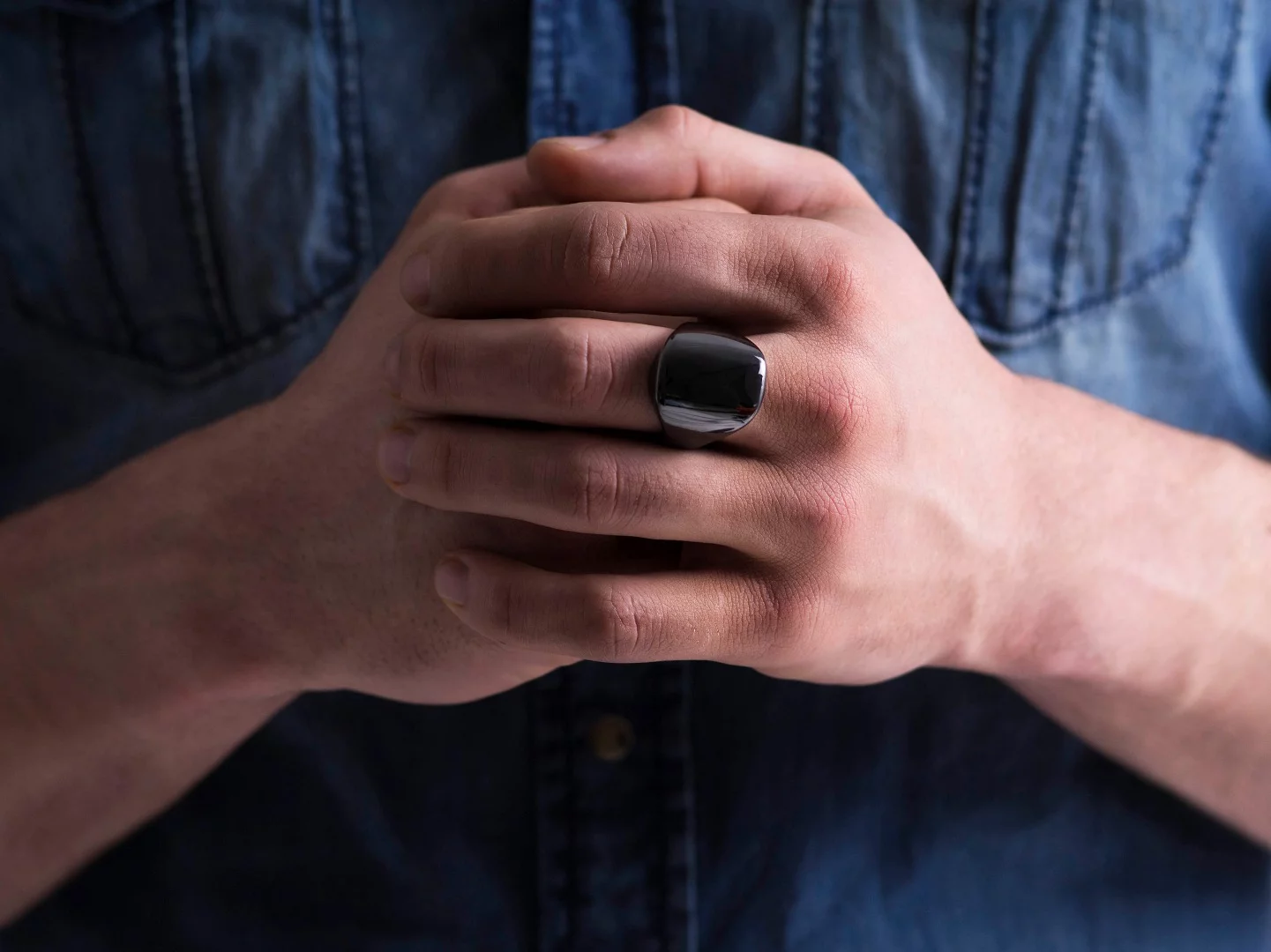 The Ōura ring is made of zirconium