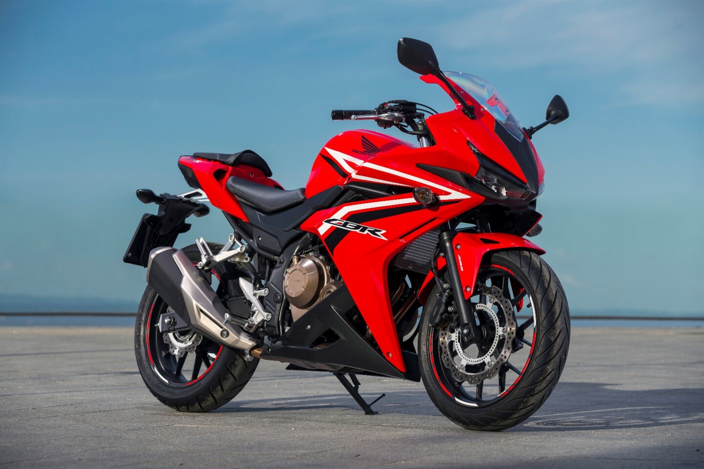 The Honda CBR500RR has been around since 2012, featuring a liquid-cooled 471 cc in-line twin motor that in stock form produces 47 hp (39 kW) at 8,500 rpm