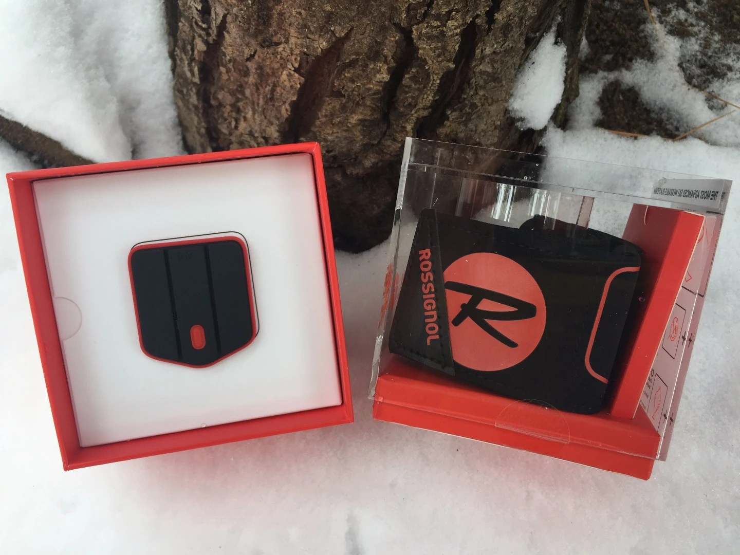 The Piq ski sensor unit and ankle cuff