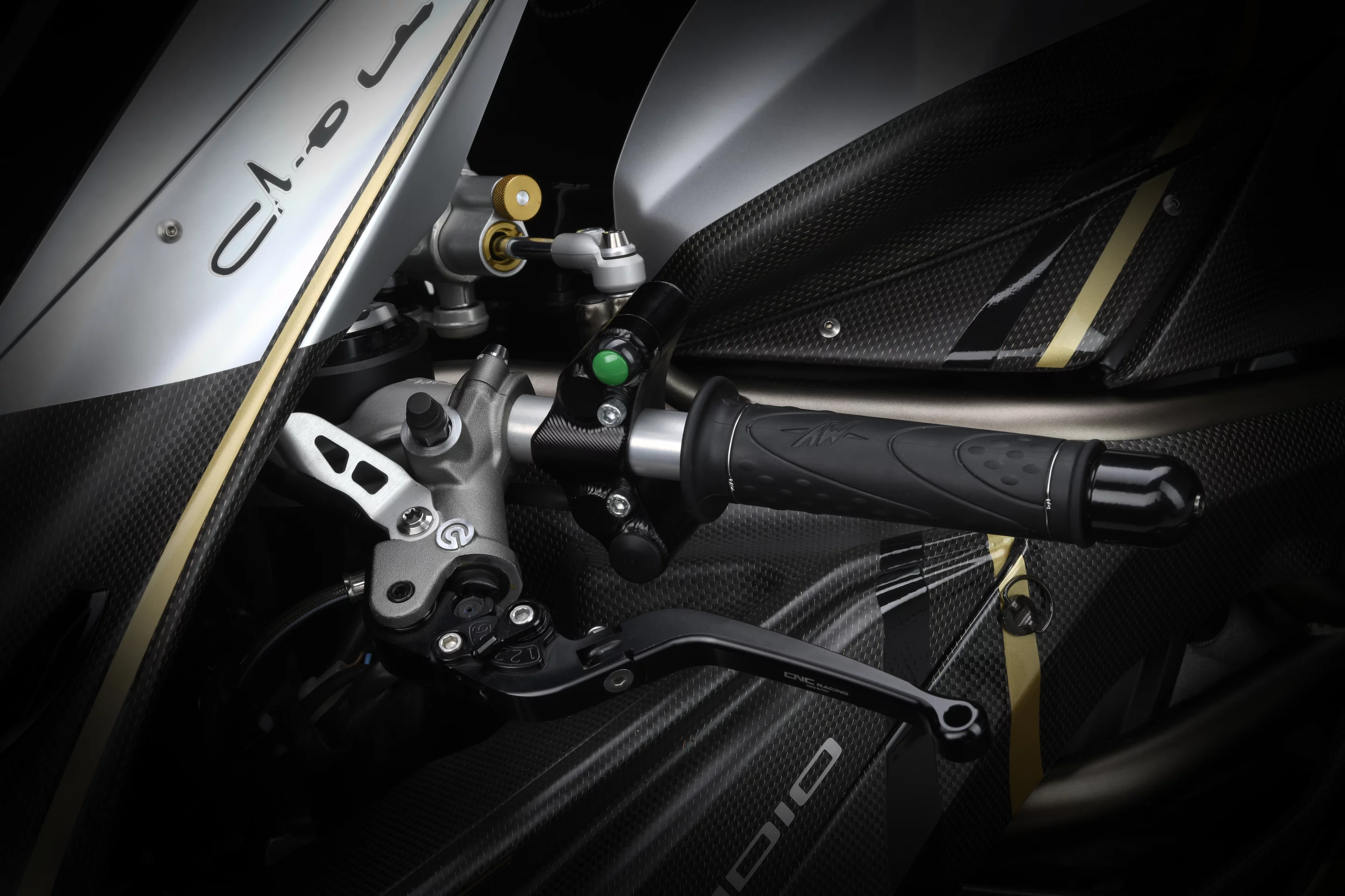 MV Agusta F4 Claudio: right handlebar
