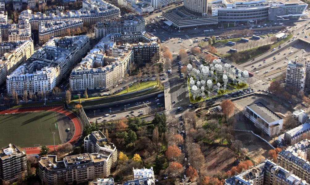 The proposal takes up a good chunk of the Ternes-Villiers area in Paris' 17th Arrondissement (Image: Planning Korea)