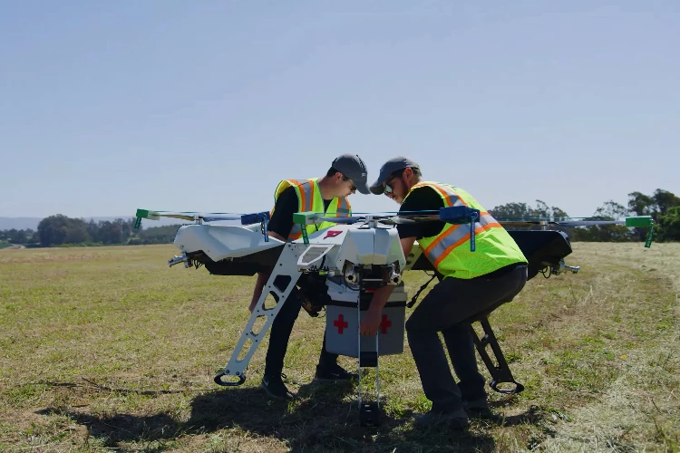 The Firefly drone measures 0.95 m tall by 1.65 m long (3 ft by 5 ft, 5 in)