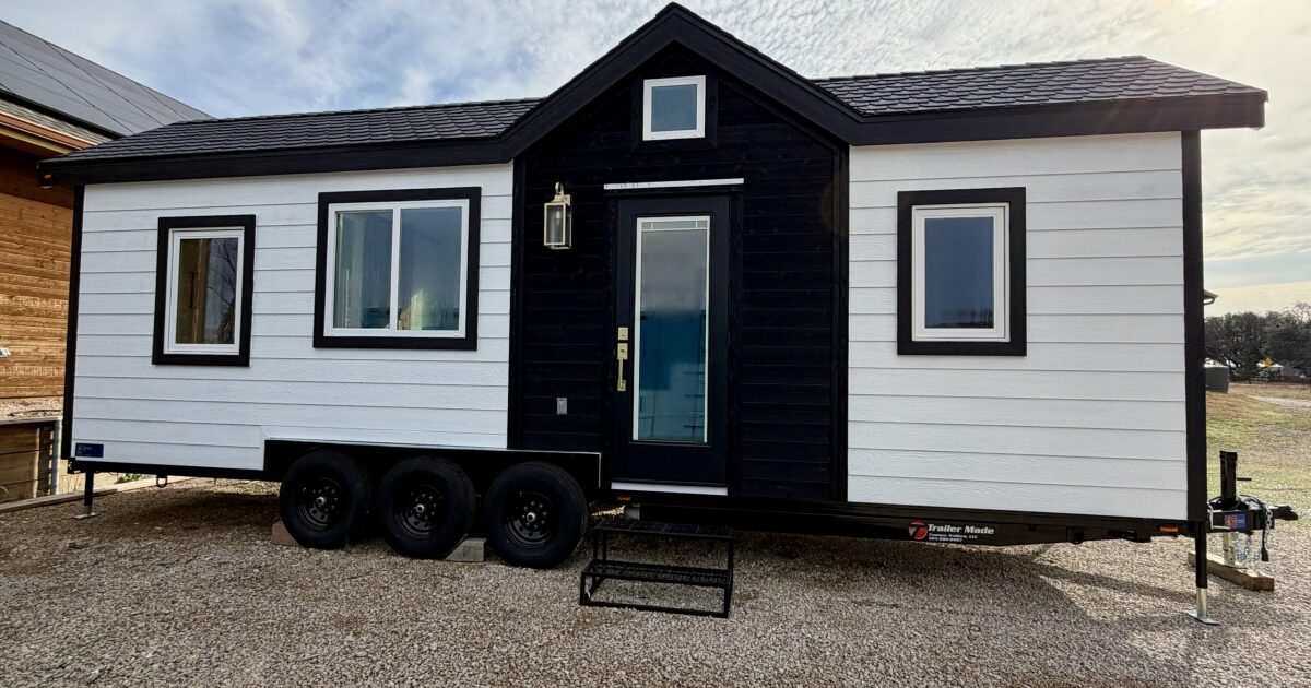 28-ft tiny house hits sweet spot between portability and livability