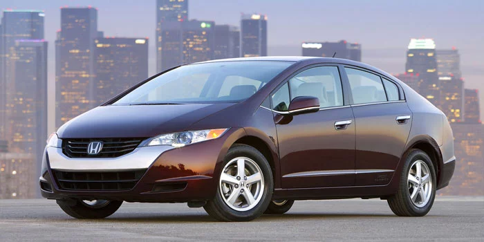 The Honda FCX Clarity from one of the first major companies to bring a hydrogen fuel cell car to the marketCredit: Start Eco-Cars