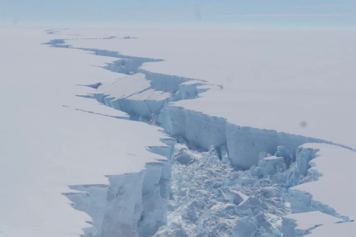 The berg represents 10 percent of the ice shelf