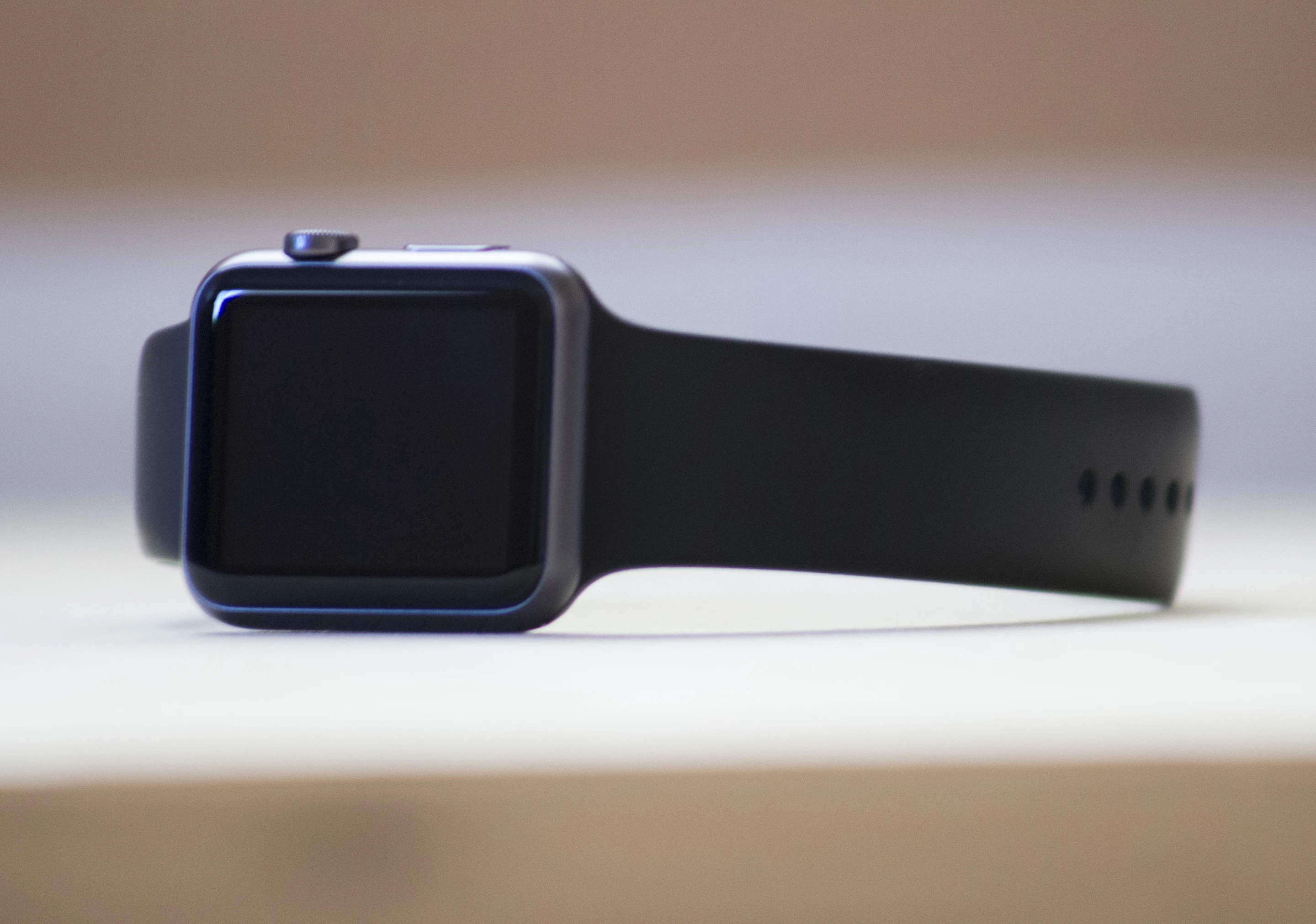Space gray Apple Watch Sport (Photo: Will Shanklin/Gizmag.com)