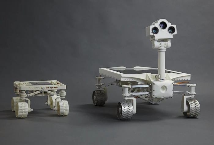 Comparison between Asimov Jr R1 and R2 moon rover models (Image: PTS / Alex Adler)