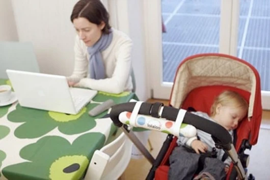 The Lolaloo rocking device takes care of rocking baby to sleep while you relax