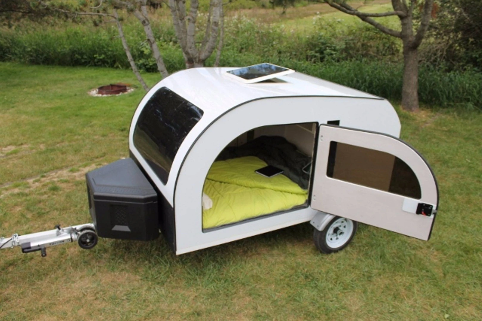 Droplet teardrop trailer