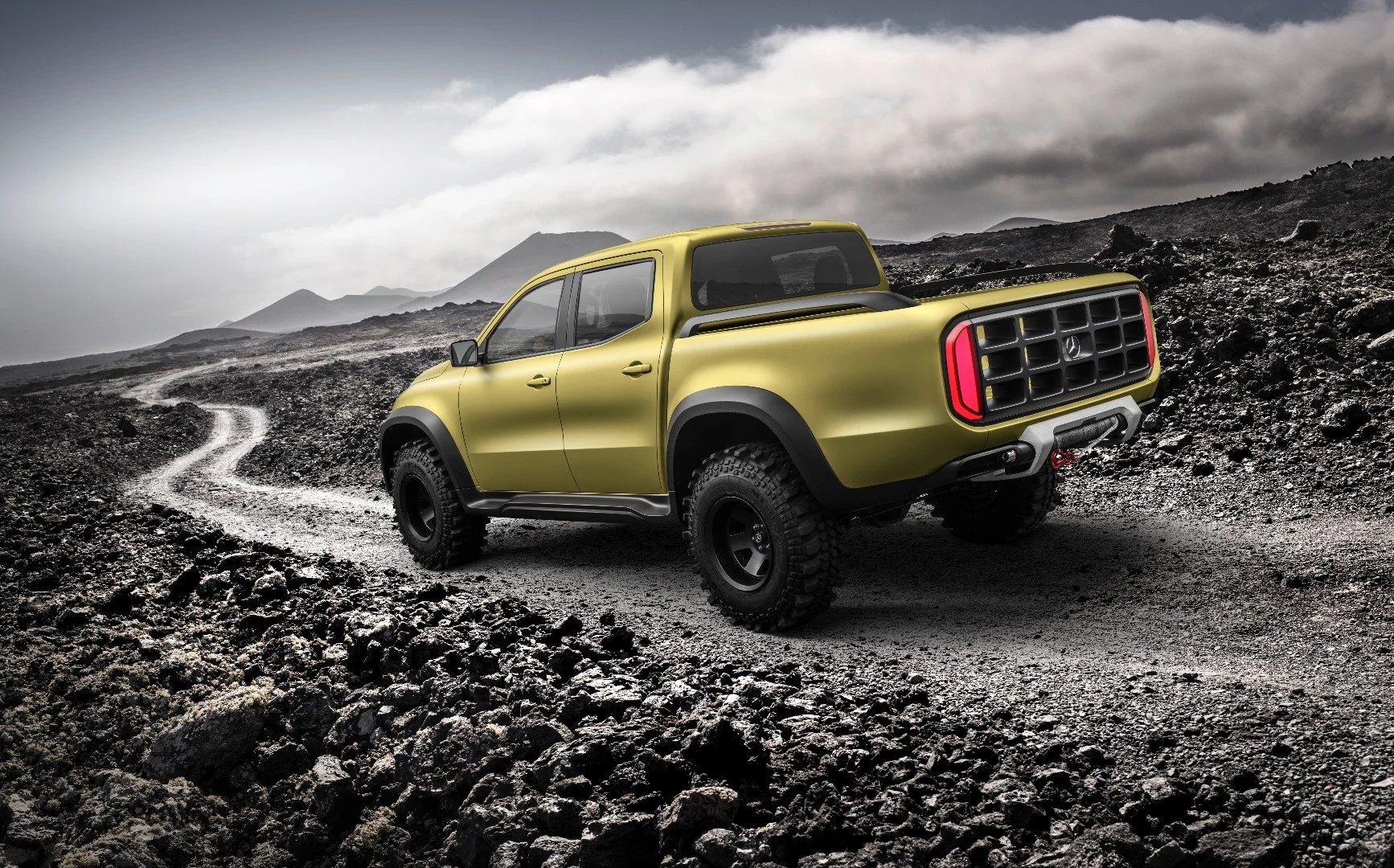 The range-topping Mercedes X-Class will come with locking differentials and a transfer case