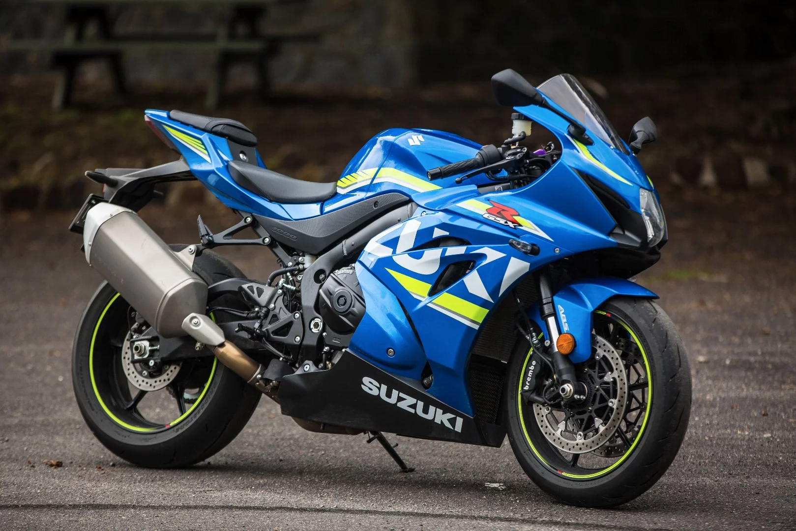 2017 Suzuki GSX-R1000: standard rim stickers
