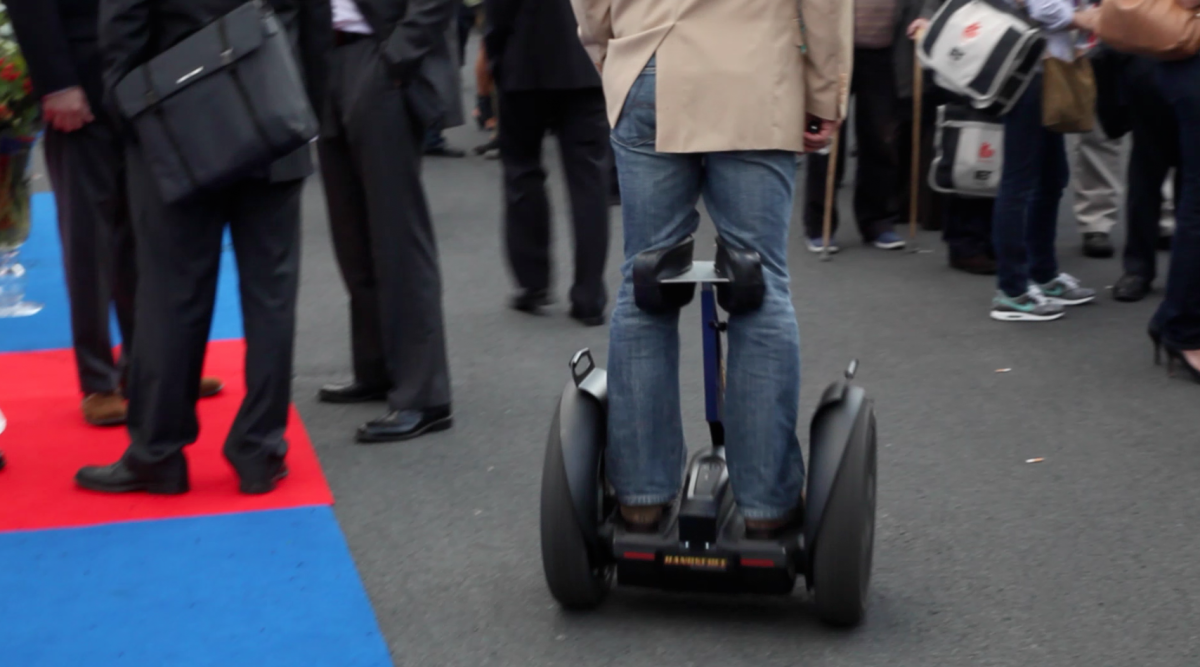 The Hands Free Transporter could negotiate a cocktail party with just weight transfer steering it, then accelerate to over 20 km/h in seconds.