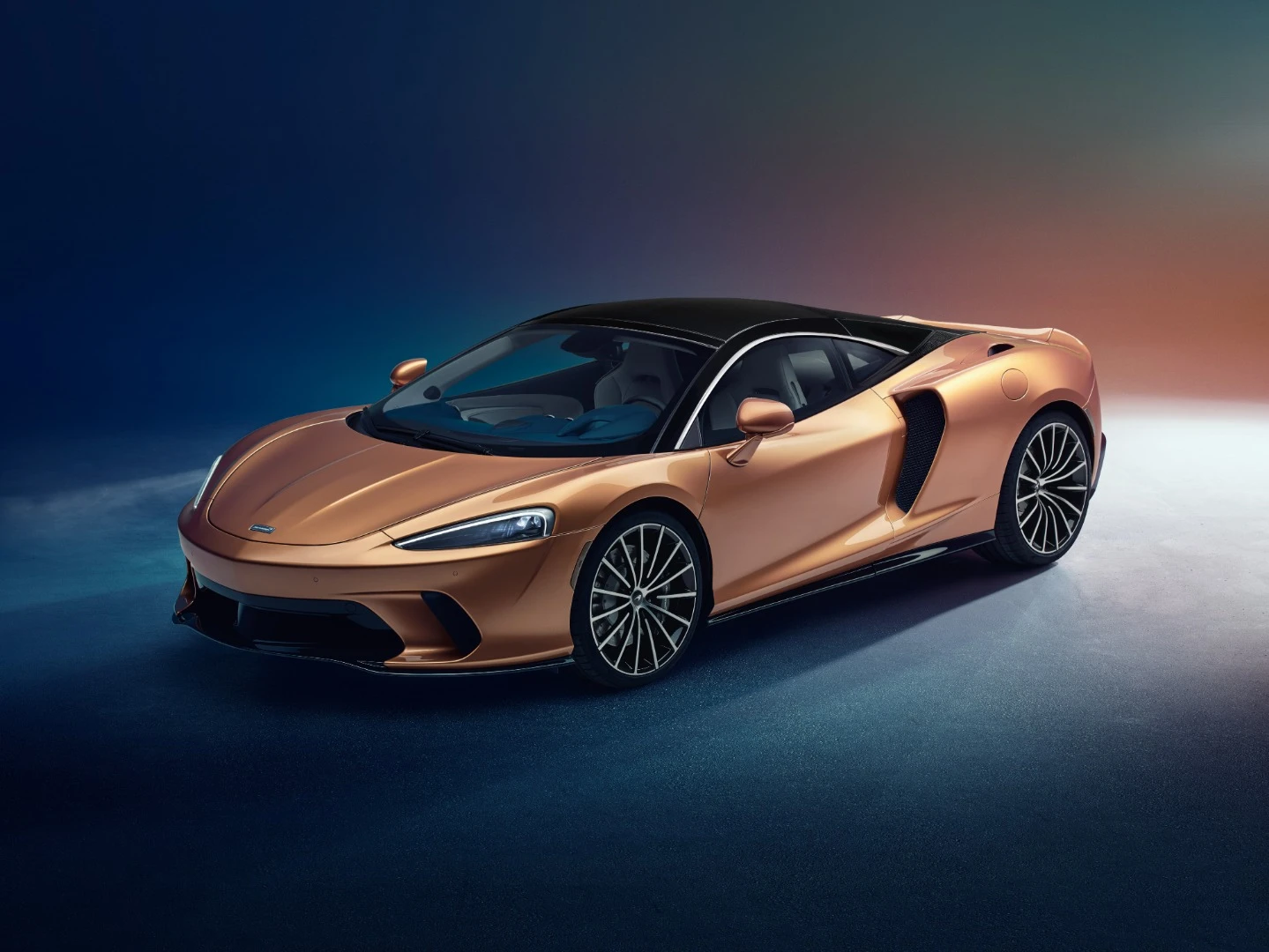 The McLaren GT: Superlight weighs in at 1,530 kg (3,373 pounds, dry), but still manages a 405PS-per-tonne power to weight ratio