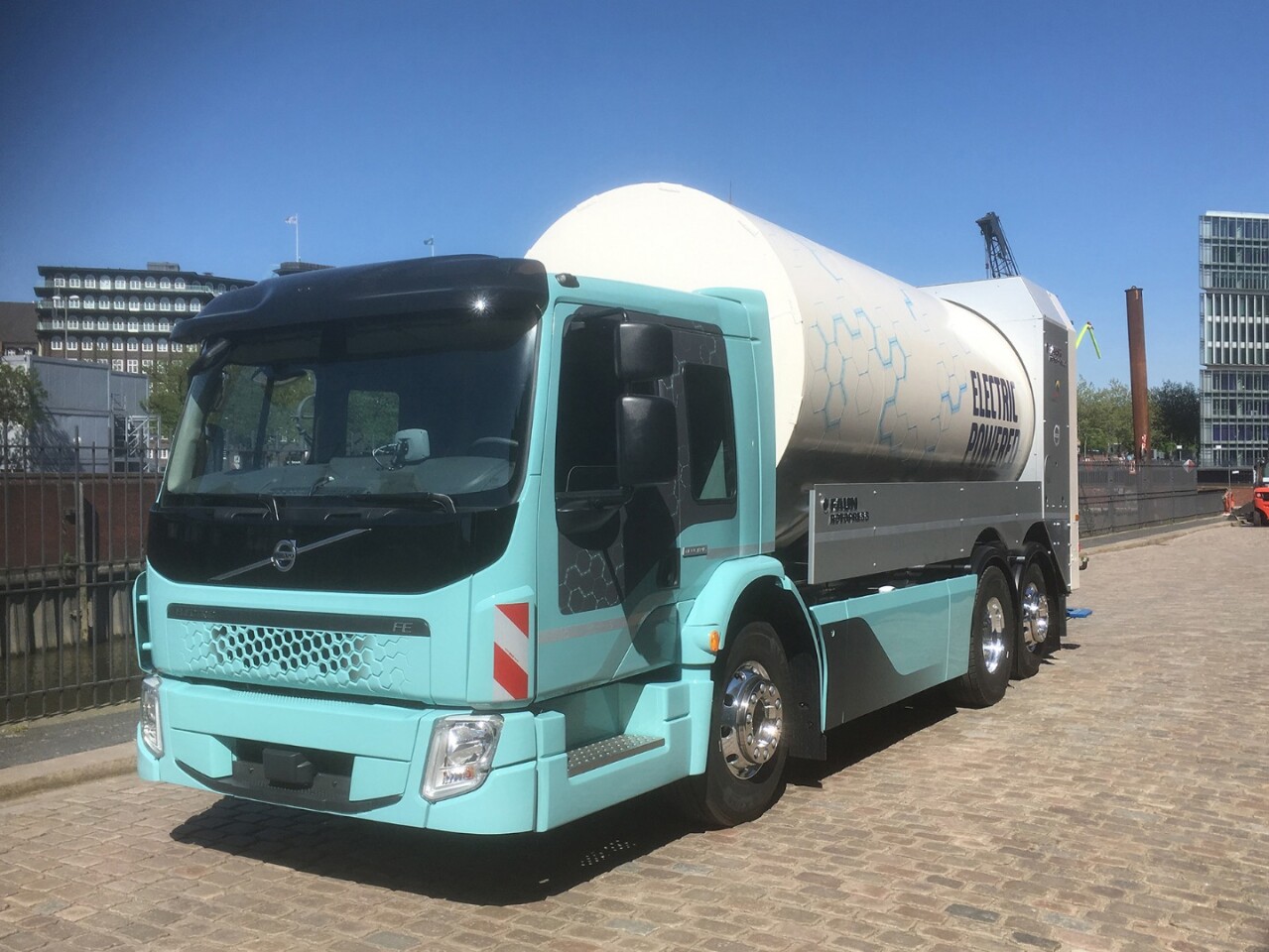 The Volvo FE Electric joins the Volvo FL Electric as the first clean-burning heavy haulers out of the Swedish automaker’s stable